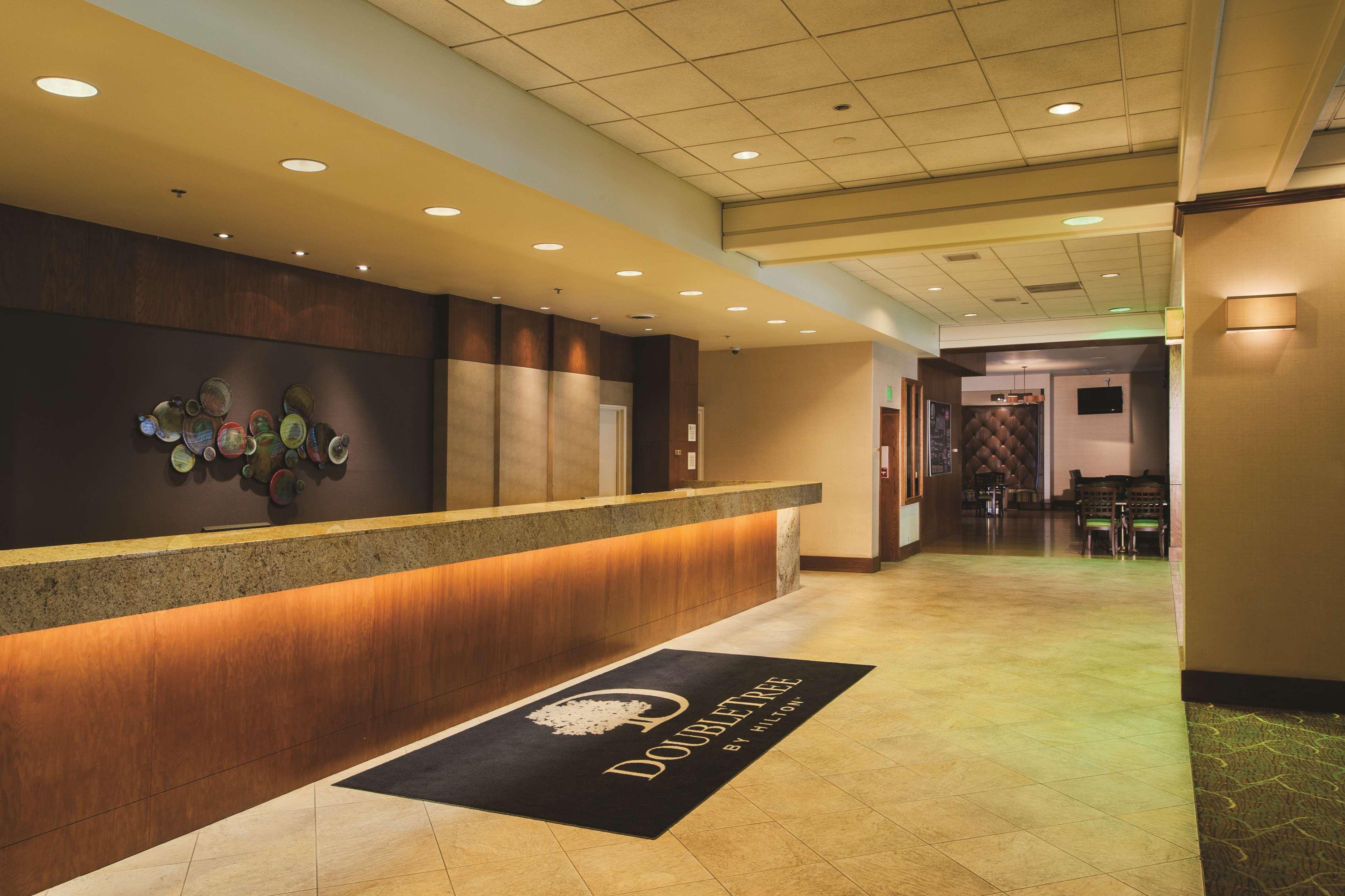 Doubletree By Hilton Hotel & Executive Meeting Center Omaha-Downtown Buitenkant foto