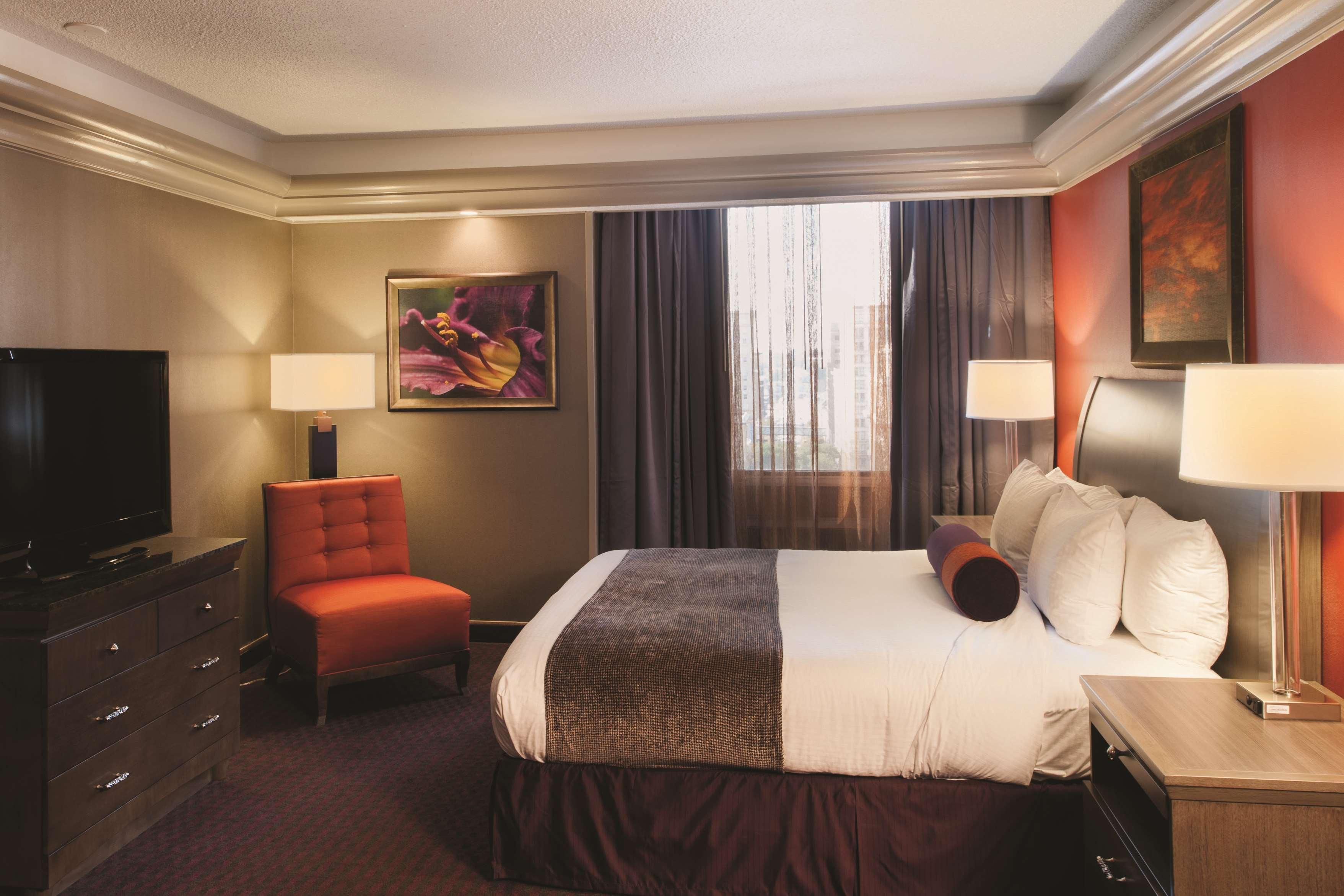 Doubletree By Hilton Hotel & Executive Meeting Center Omaha-Downtown Buitenkant foto