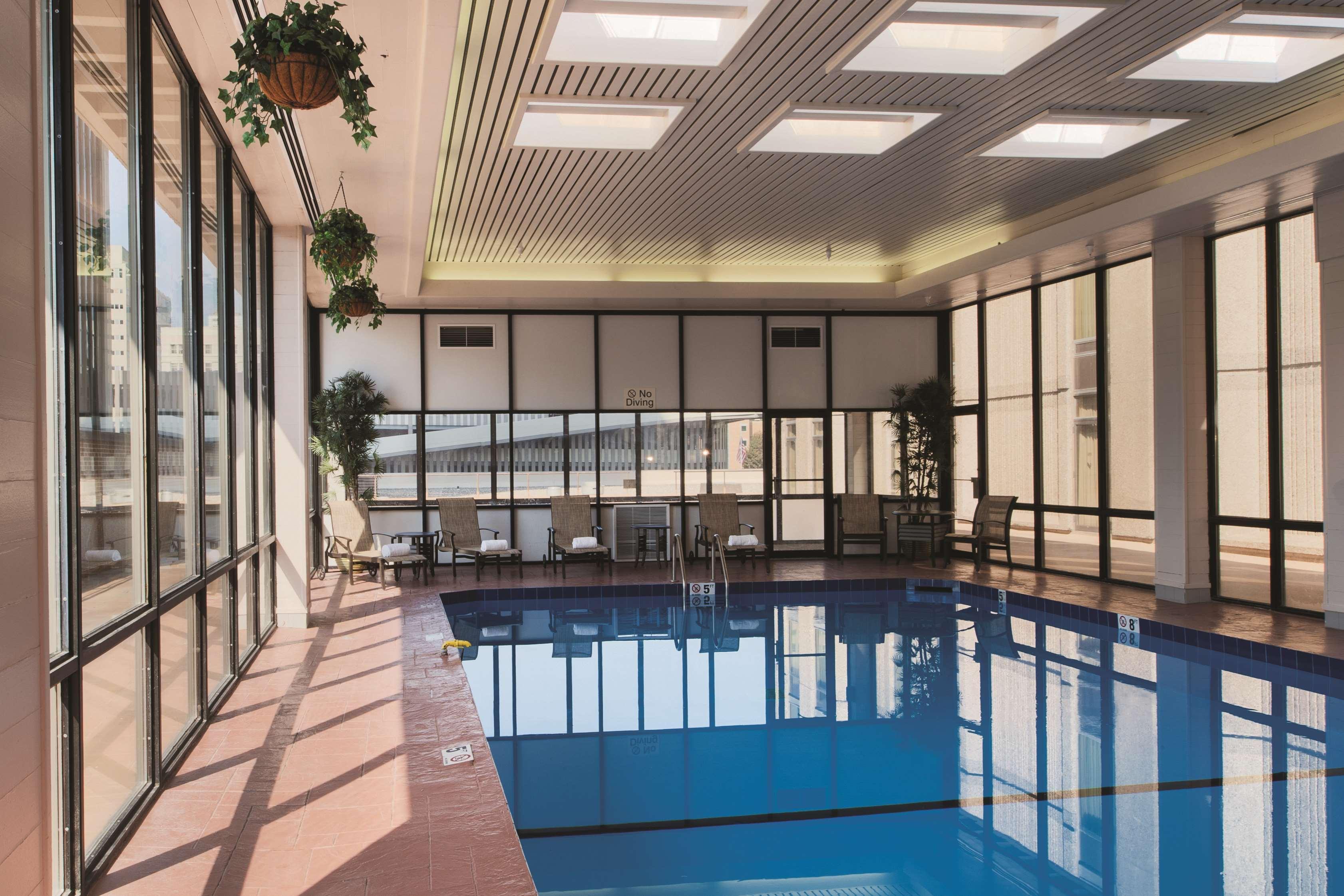 Doubletree By Hilton Hotel & Executive Meeting Center Omaha-Downtown Buitenkant foto