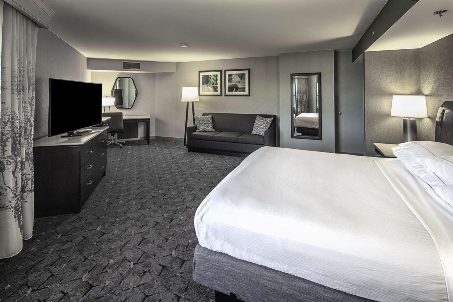 Doubletree By Hilton Hotel & Executive Meeting Center Omaha-Downtown Buitenkant foto